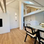 Apartment Chez Sandrine, Mon Elegant + Parking