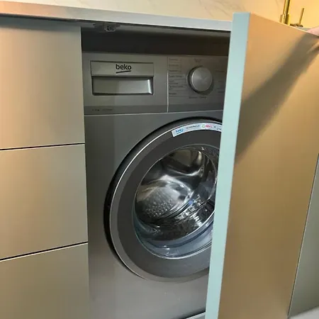 Apartment Chez Sandrine, Mon Elegant + Parking *