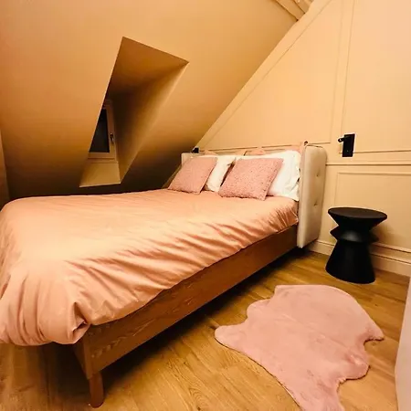 Apartment Chez Sandrine, Mon Elegant + Parking *
