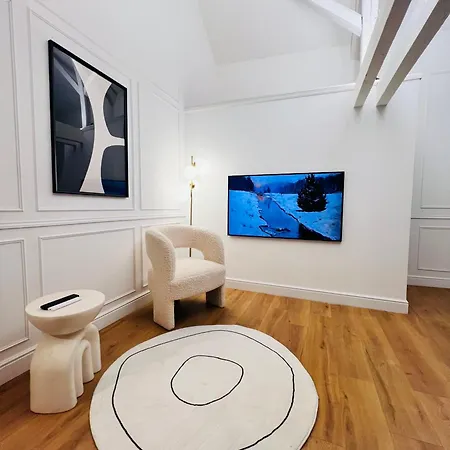 Apartment Chez Sandrine, Mon Elegant + Parking