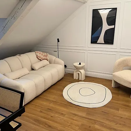 Apartment Chez Sandrine, Mon Elegant + Parking *