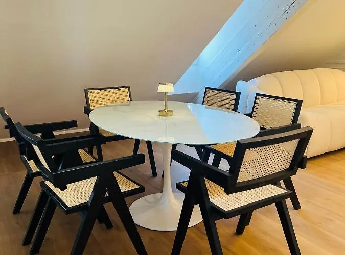 Chez Sandrine, Mon Elegant + Parking Апартаменты *