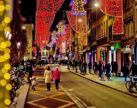 Chez Sandrine, Mon Elegant + Parking Straßburg