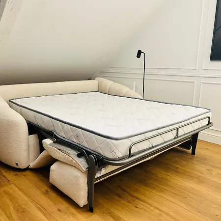 Chez Sandrine, Mon Elegant + Parking