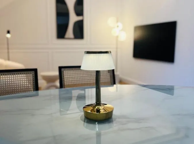 Chez Sandrine, Mon Elegant + Parking