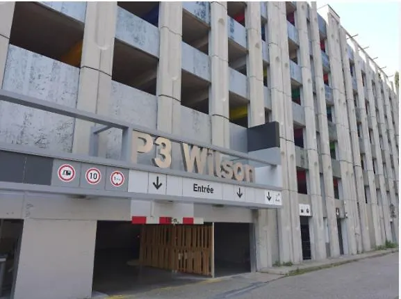 Chez Sandrine, Mon Elegant + Parking